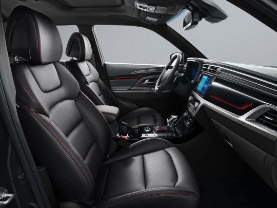 코란도 R-Plus 블랙 실내. <쌍용자동차 제공>